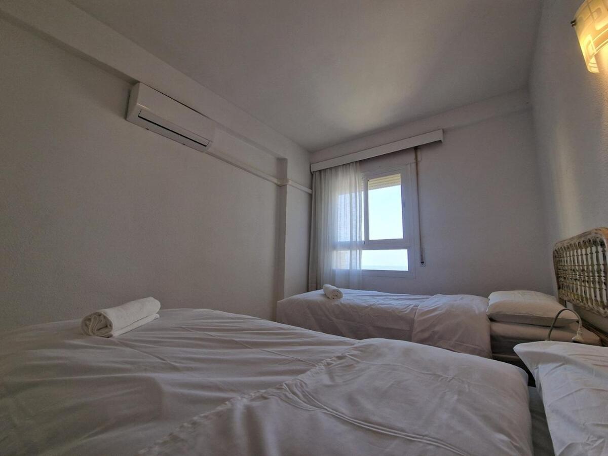 Aa Guest - Sandbeach Front Sea Views Eco *